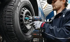 Aparafusadora de Impacto Bosch GDS 18V-300 Professional