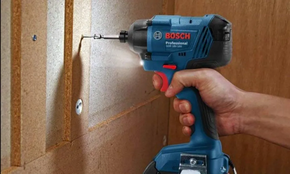 Aparafusadora de Impacto Bosch GDR 18V-160 Professional