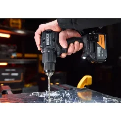 Berbequim Percussão McLaren XR 18VDeWalt DCD86MP2TQW
