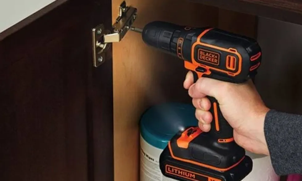 Black & Decker Berbequim Aparafusador 18V 1.5Ah BDCDC18K-QW