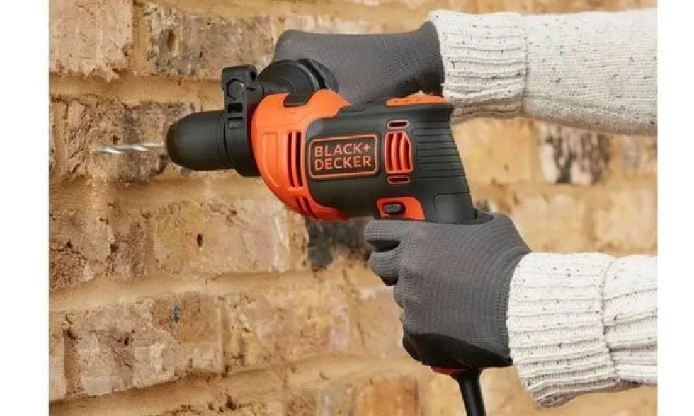 Black & Decker Berbequim com Percussão 710W BEH710-QS
