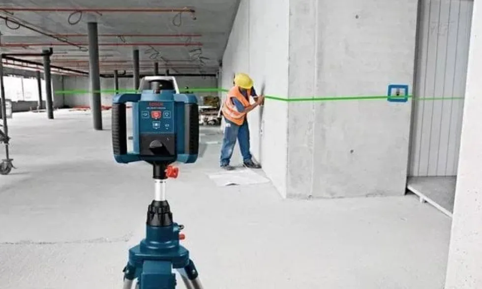 Bosch 0601061704 Nível Laser Giratório 300m Luz Verde GRL 300 HVG