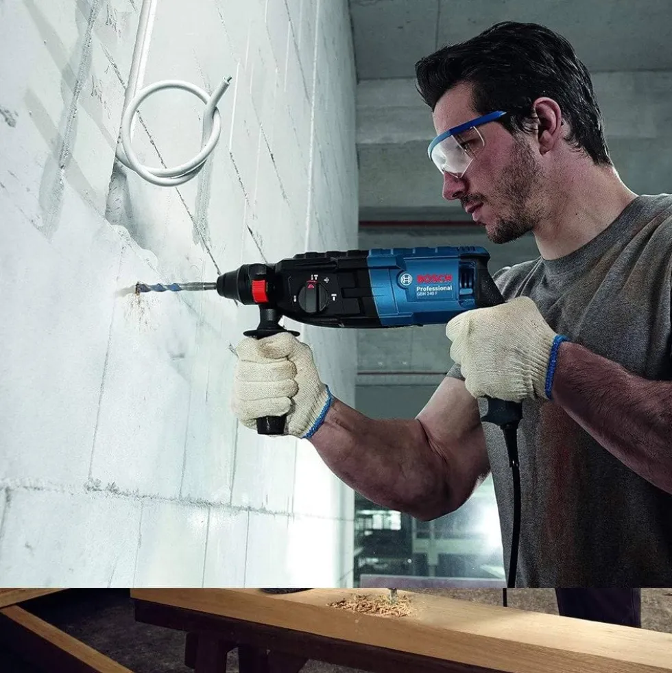Bosch Professional Martelo Perfurador Plus GBH 240F com Limite Profundidade,Punho Auxiliar,Bucha Aperto Rápido+ Mala