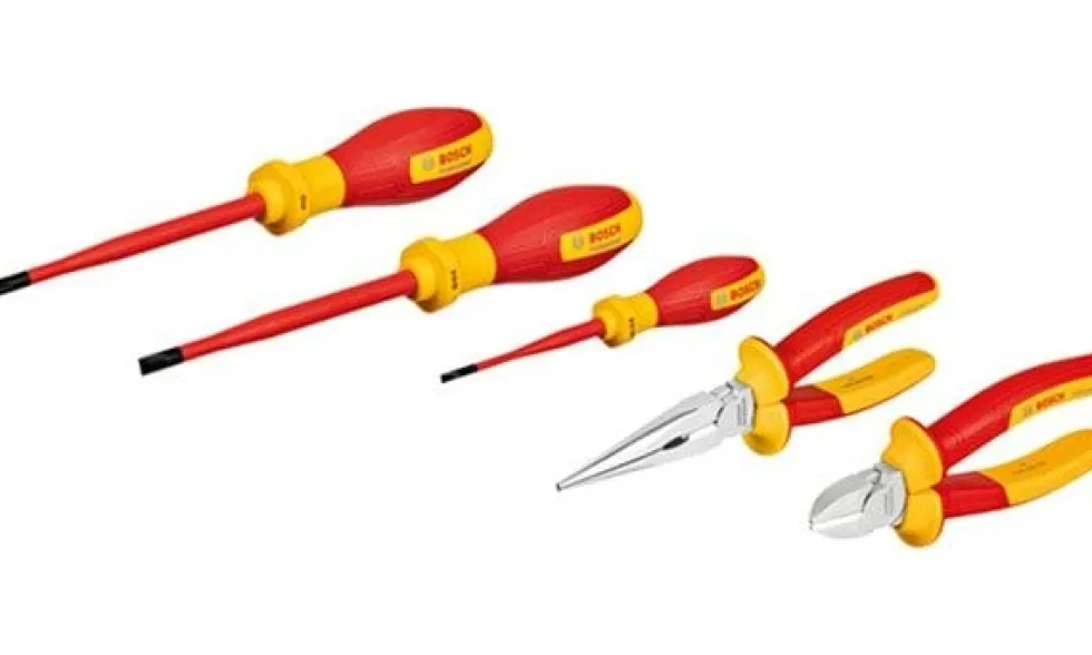 Bosch Professional Set Misto 5 und - Alicate Corte Lateral 160 mm+Alicate Recto Ponta Larga 200 mm+3 Chave Fenda SL 3,5 / SL 6,5 / PH 2