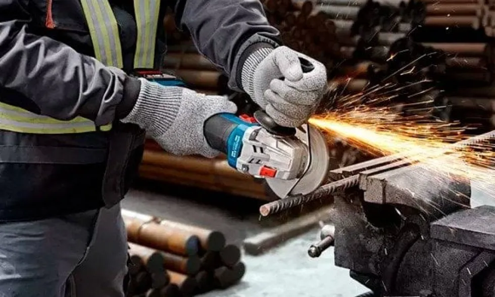 Bosch Rebarbadora 125mm GWS 18V-8 Professional 06019N9000