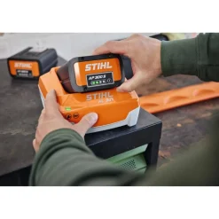 Carregador Rápido AL 301 230V Stihl EA094305500