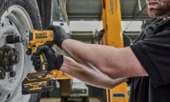 Chave de Impacto 1/2" sem Escovas 18V XR DeWalt DCF891NT-XJ