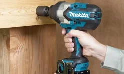 Chave de impacto 18V 1/2 " 1000nm Makita DTW1002RTJ