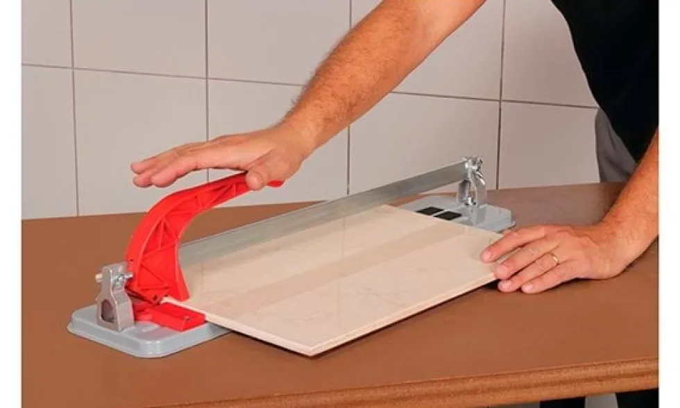 Cortador Cerâmica BASIC-50 c/ Topo Lateral e Esquadro 45º Rubi 25955