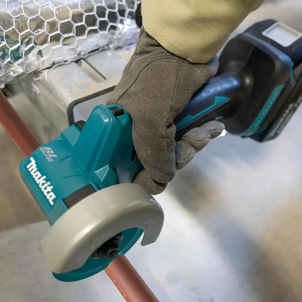 Cortador de Disco 76mm 18V Makita DMC300RTJ
