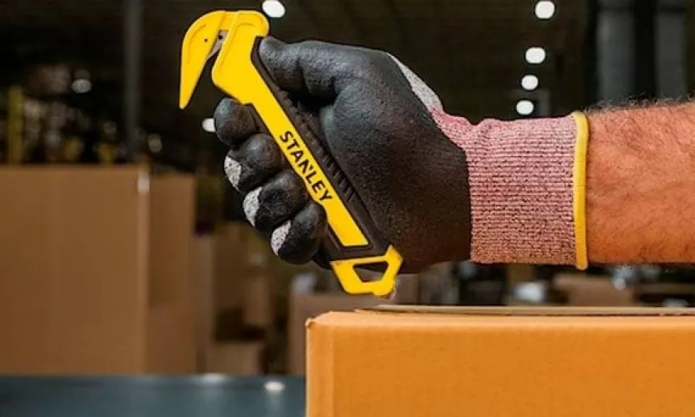 Cortador de Embalagens 170mm Stanley STHT10356-0