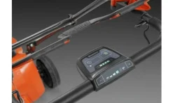 Corta-Relvas a Bateria 36V 41cm Husqvarna LC141VLi