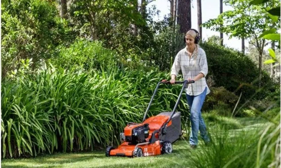 Corta-relvas 163cc 47cm Husqvarna LC347V