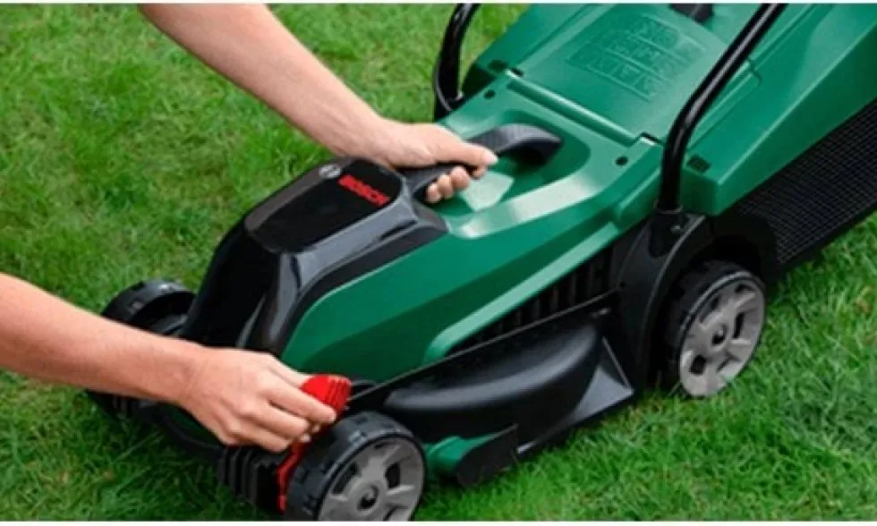 Corta-Relvas CityMower 18V-32-300 Bosch 06008B9A08