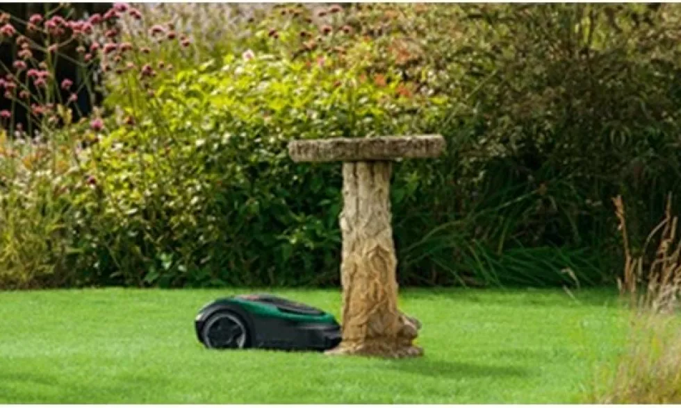 Corta-Relvas Robótico 18V Indego M 700 Bosch 06008B0203