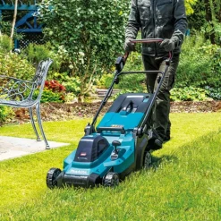 Corta-Relvas XGT 40V 50L Makita LM004GM103