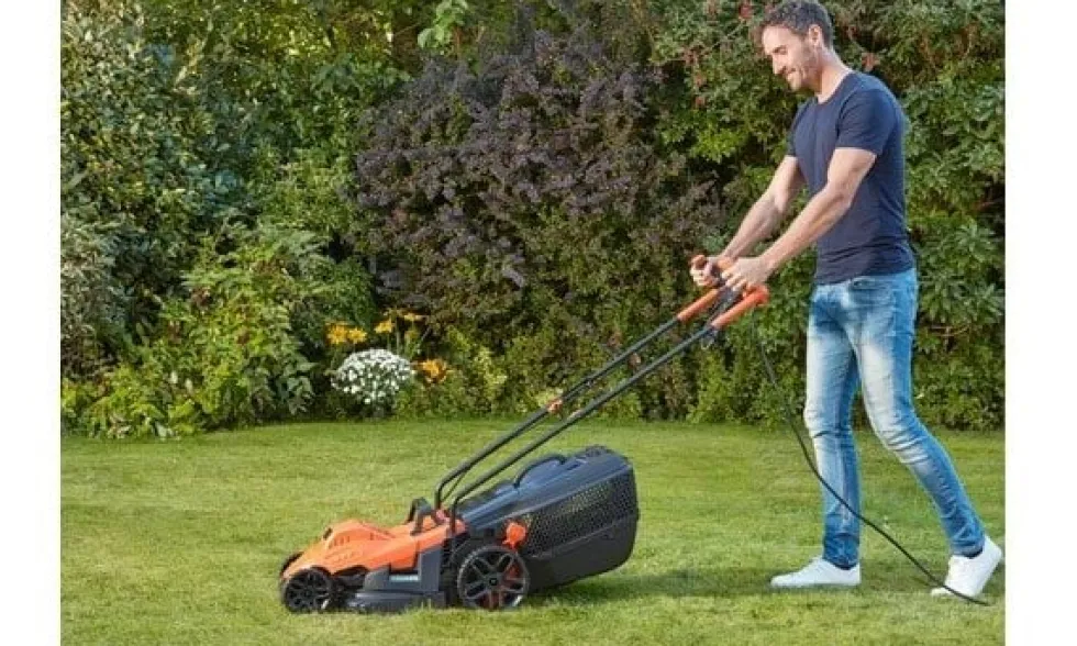 Corta-Relva 1400W 34cm Black & Decker BEMW461BH