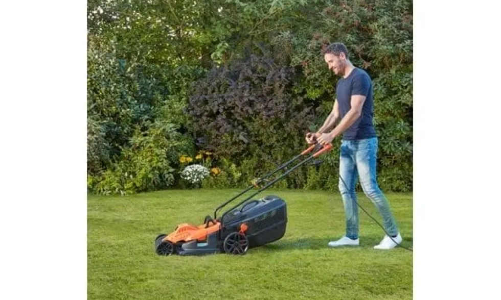 Corta-Relva 1600W 38cm Black & Decker BEMW471BH-QS