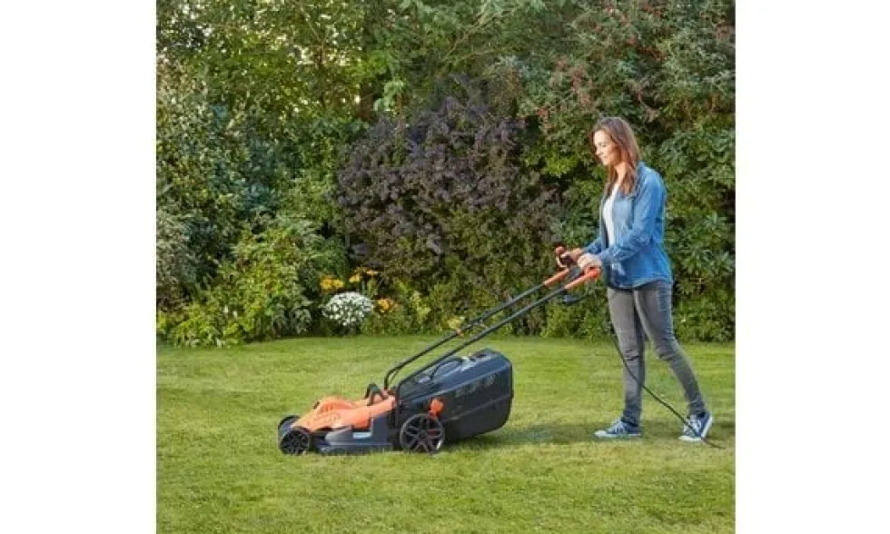 Corta-Relva 1600W 38cm Black & Decker BEMW471BH-QS