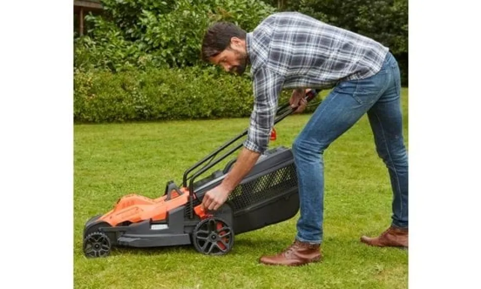 Corta-Relva 1600W 38cm Black & Decker BEMW471BH-QS