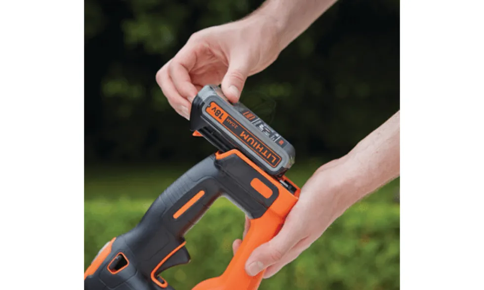 Corta-Sebes POWERCOMMAND 18V 2Ah 45cm Black & Decker GTC18452PC