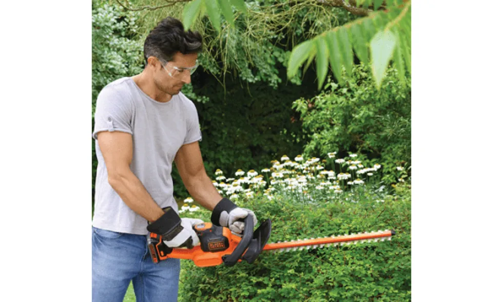 Corta-Sebes POWERCOMMAND 18V 2Ah 45cm Black & Decker GTC18452PC