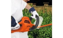 Corta-sebes 700W 70cm Black&Decker GT7030QS