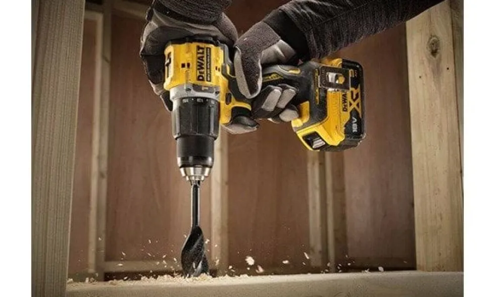 Dewalt Berbequim Aparafusador XR 18V 13mm 74Nm DCD799NT-XJ