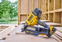 DeWalt Pregadora de Estruturas Sem Escovas Xr 18V Seq/Ct Sem Carregador/Bateria
