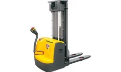 Empilhadora Elétrico 4500 mm 1500 Kg Kompak KP-ES15-II-4.5