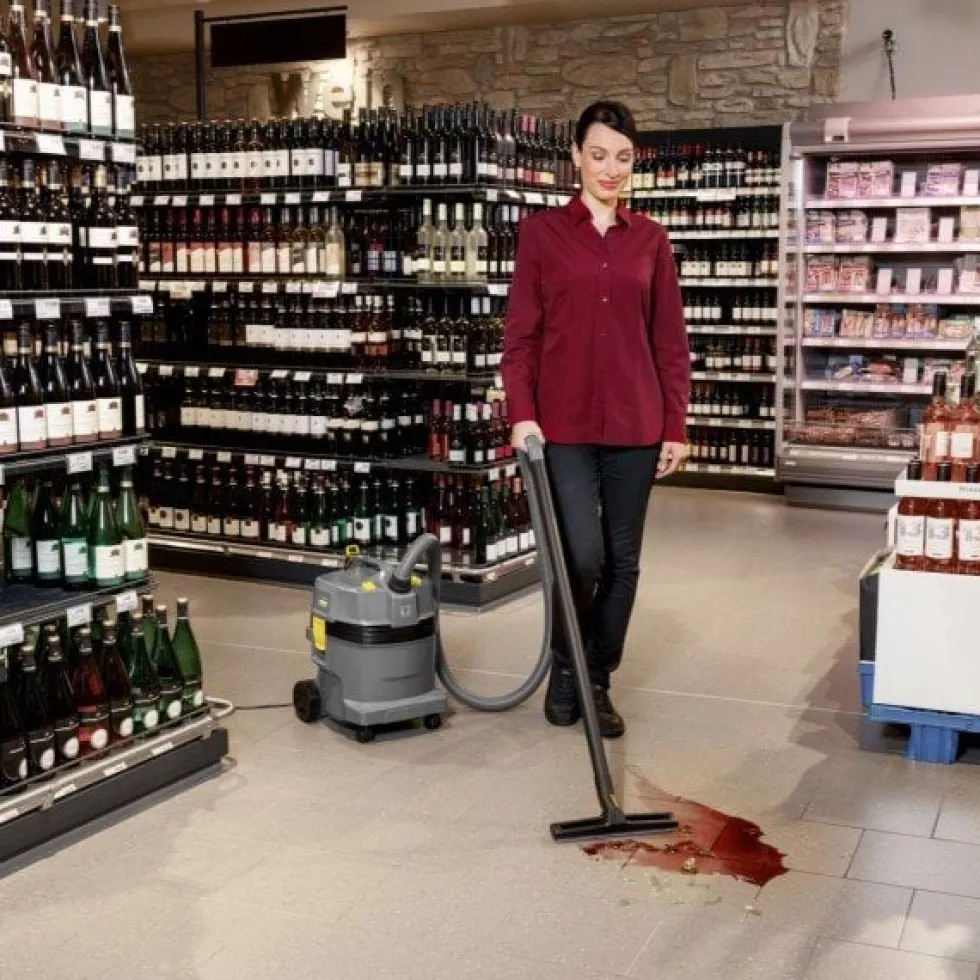 Karcher Aspirador para Sólidos/Líquidos 1300W NT 22/1 Ap L