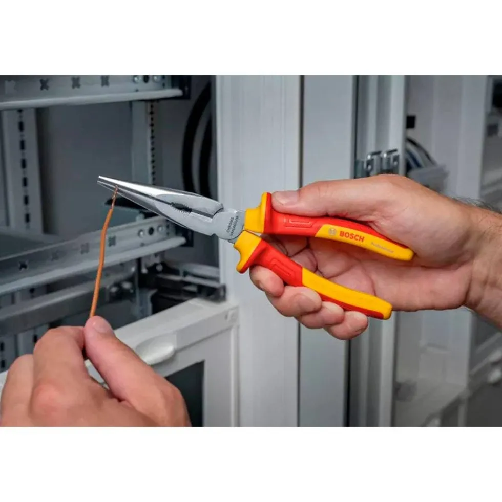 Kit Ferramenta Manual para Electricistacom 37 undidades + Mala L-BOXX 136 Bosch 1600A02NG4