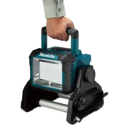 Lanterna de Trabalho 14.4V/18V 1.800 Lúmens Makita DEADML811