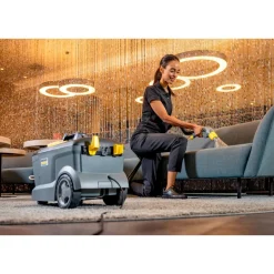 Lavadora de Estofos 1250W Puzzi 10/1 Karcher 1.100-130.0