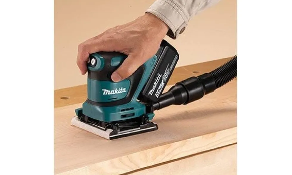 Lixadora orbital 18V Makita DBO482Z
