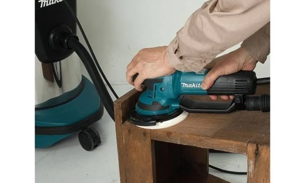 Lixadora Rotorbital 150mm Makita BO6050J