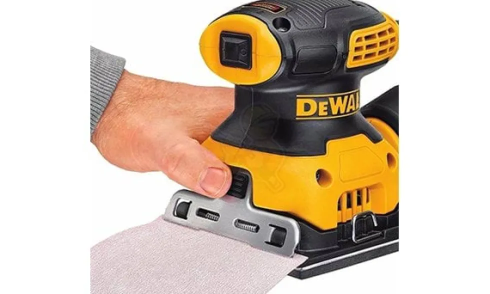 Lixadora Vibratória Dewalt DWE6411