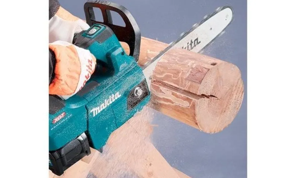 Motosserra de Poda 40V máx. XGT Makita UC003GZ