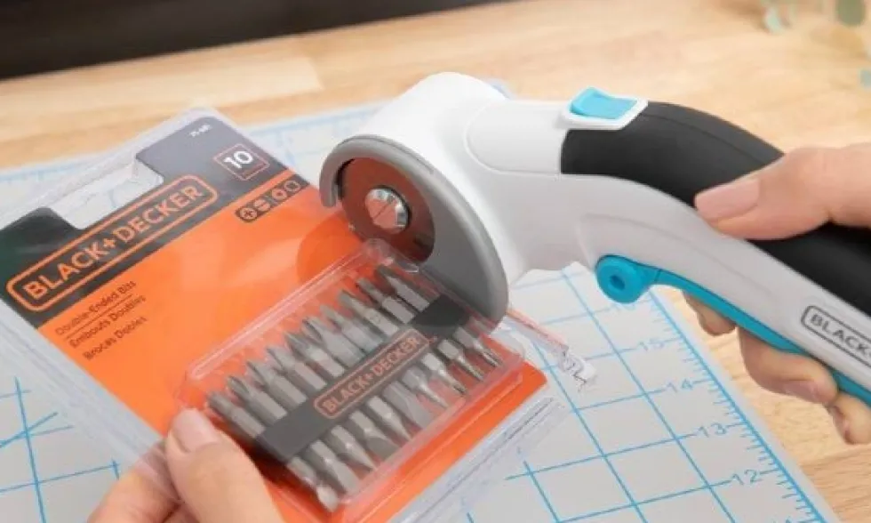 Multi Cortadora Circular 3.6V Black & Decker BCRC115-XJ