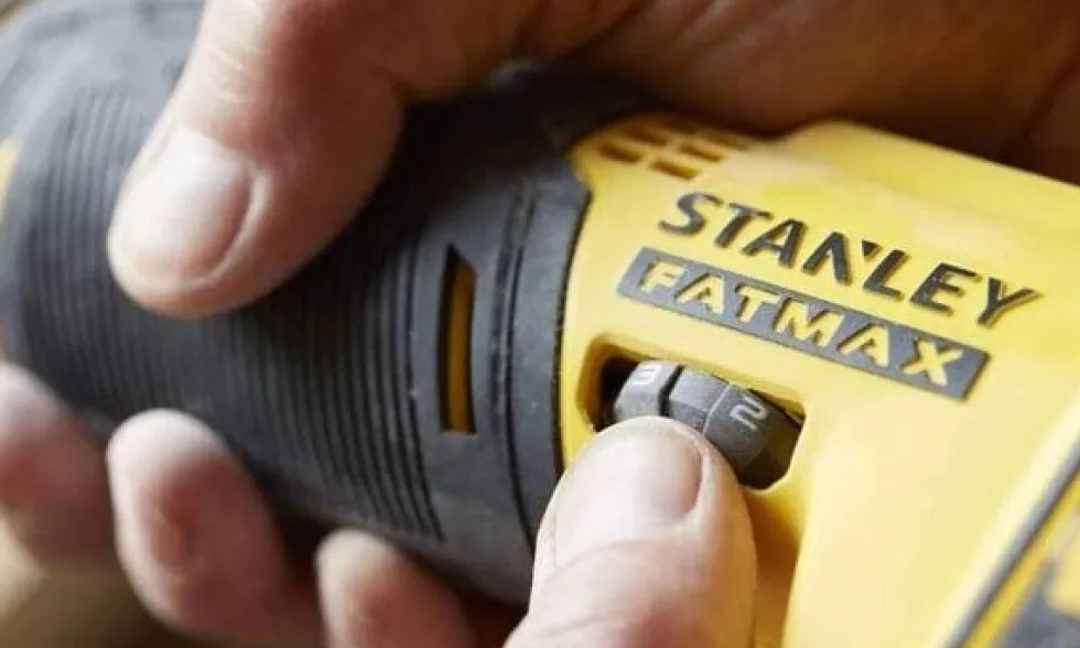 Multiferramenta Oscilante 18V Stanley SFMCE500B-XJ