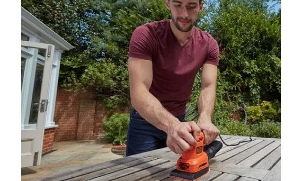 Multilixadora 200W 4 em 1 Black&Decker BEW200-QS