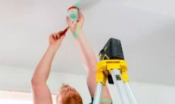 Nível Laser Verde em Cruz 2 Pontos Stanley FMHT77597-1
