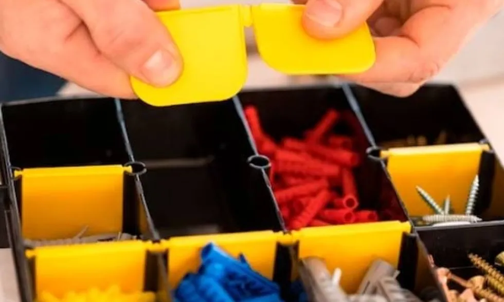 Organizador Básico 22 Compartimentos Stanley STST81681-1