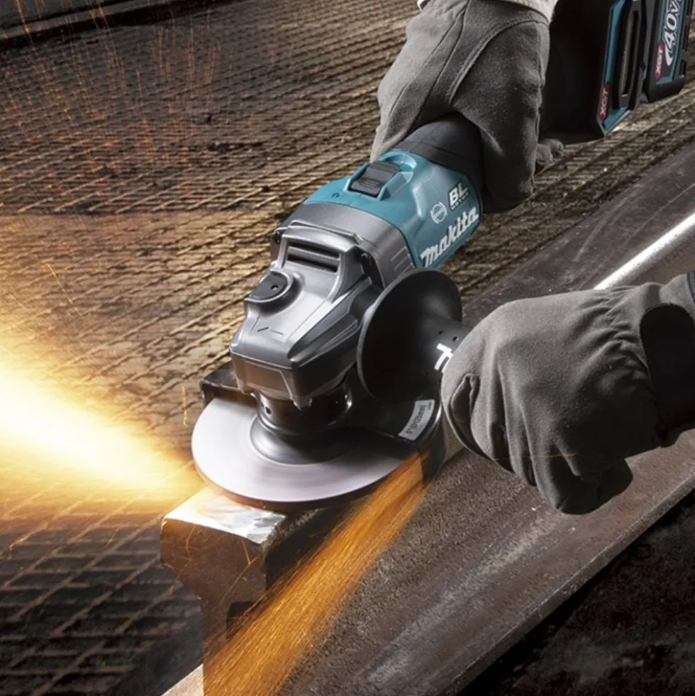 Rebarbadora XGT 40Vmax 125mm 3.000–8.500 min⁻¹ 4.0Ah Makita GA029GM201