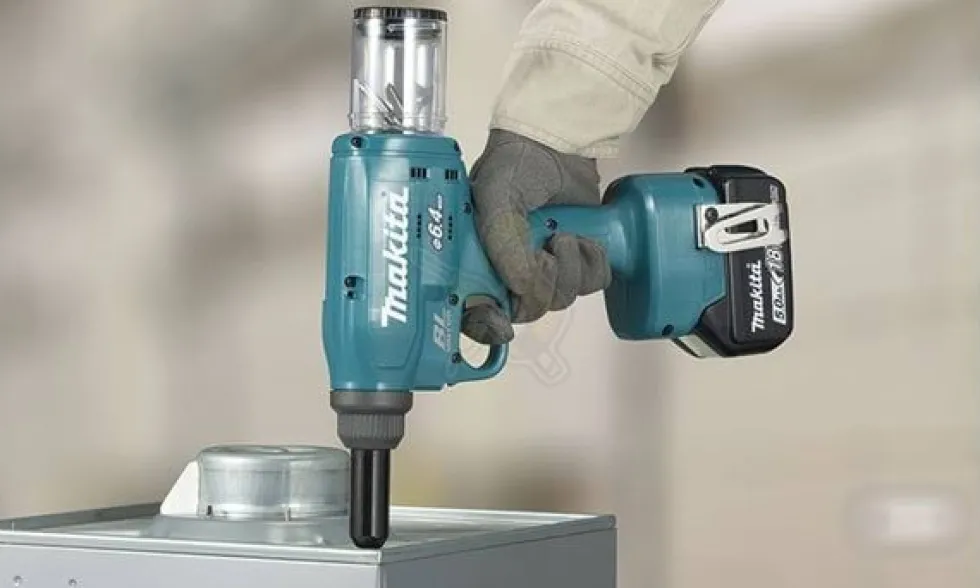Rebitadora a Bateria 10KN 18V LXT Makita DRV150Z