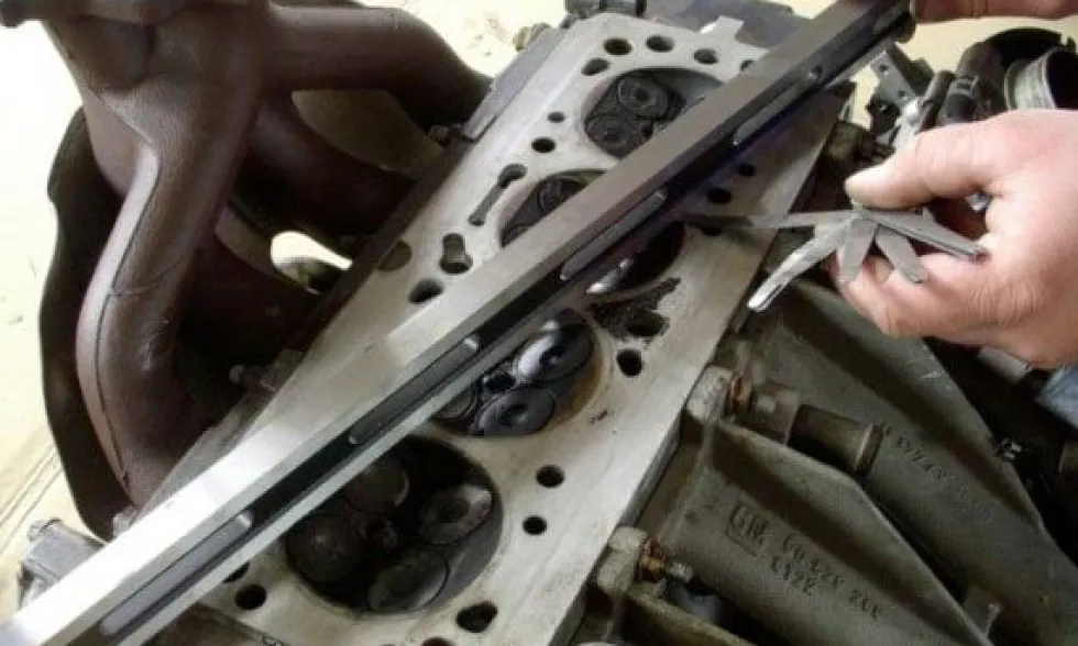 Régua Rectificada para Verificar Empenos 600mm Kroftools 1350