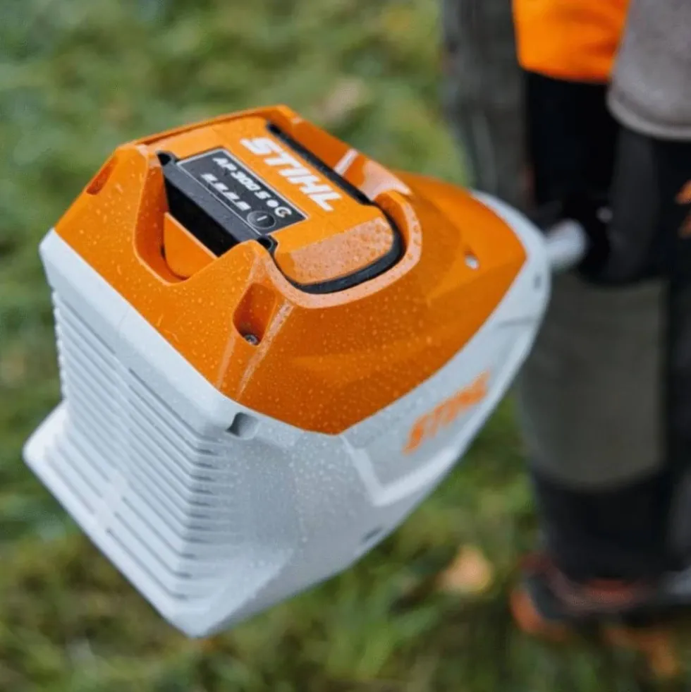 Roçadora Bateria FSA 120.0 c/ Fio AutoCut 27-2 Stihl FA082000002