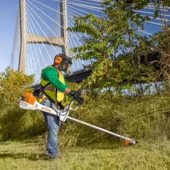 Roçadora Gasolina 2.8kW FS 561 C-EM Stihl 41482000213