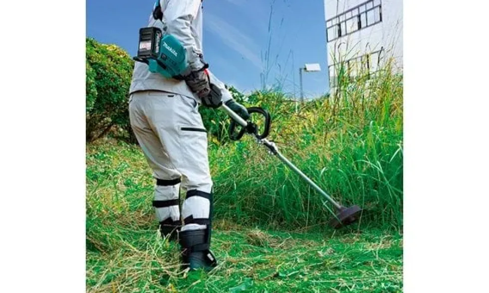 Roçadora Multifunções BL 40V máx. Makita UX01GZ