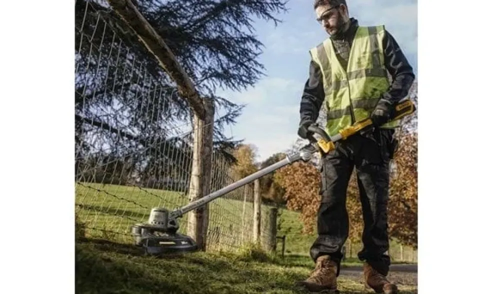Roçadora Sem Escovas XR 18V DeWalt DCMST561